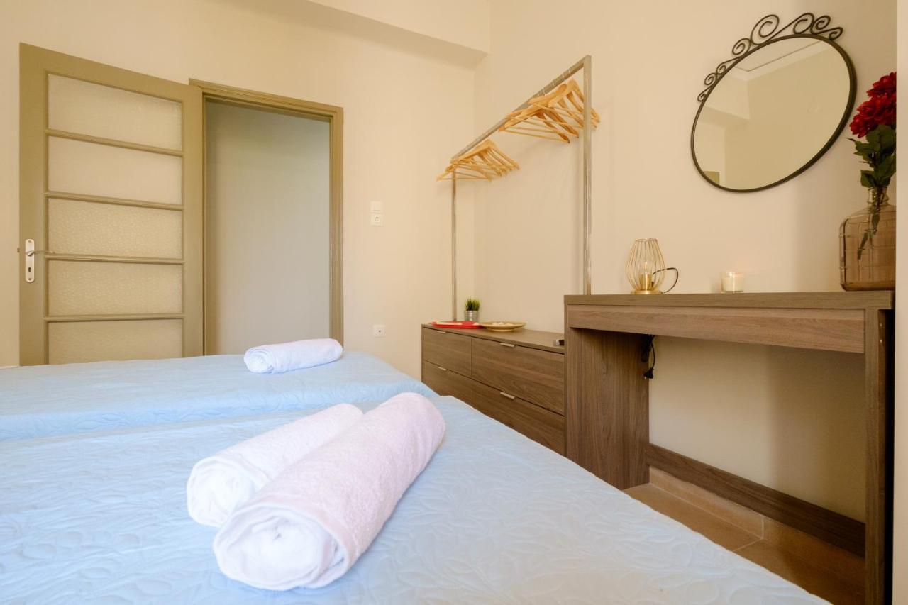 חאניה Home With Courtyard In Beating Heart Of Old Town! מראה חיצוני תמונה