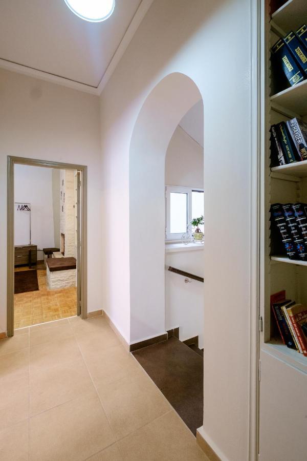 חאניה Home With Courtyard In Beating Heart Of Old Town! מראה חיצוני תמונה