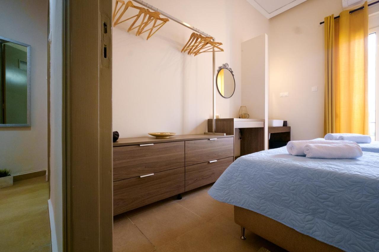 חאניה Home With Courtyard In Beating Heart Of Old Town! מראה חיצוני תמונה