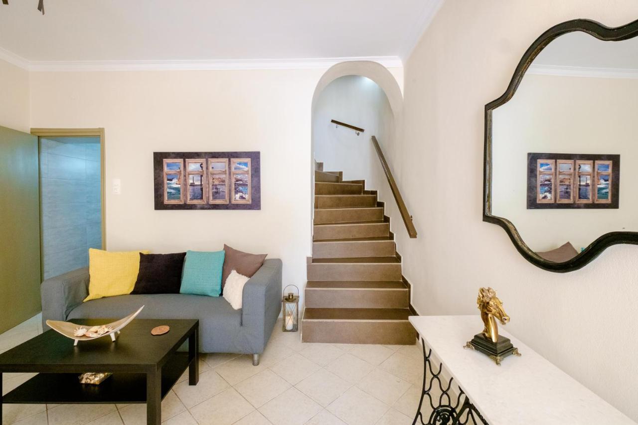 חאניה Home With Courtyard In Beating Heart Of Old Town! מראה חיצוני תמונה