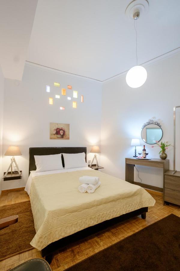 חאניה Home With Courtyard In Beating Heart Of Old Town! מראה חיצוני תמונה